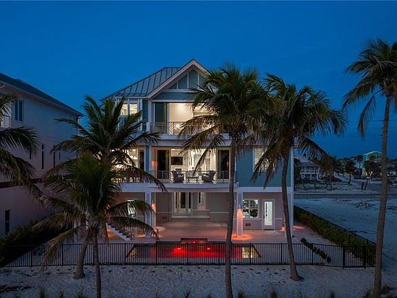 3rd image of 3420 Estero BLVD