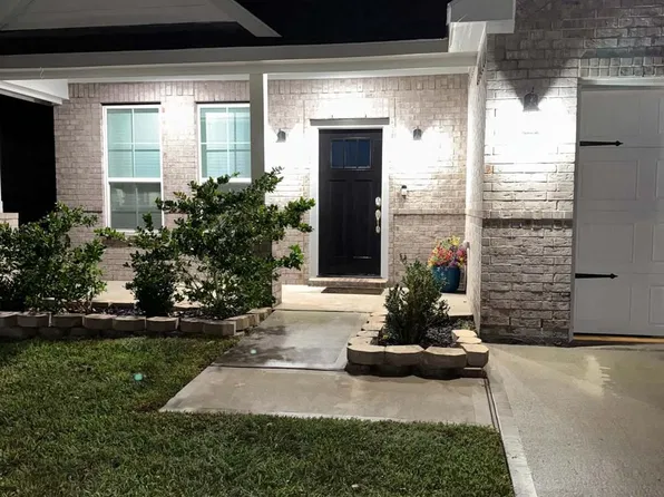 14906 Big Pine Ln, Baytown, TX 77523