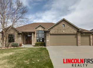 2400 Wilderness Ridge Dr, Lincoln, NE 68512