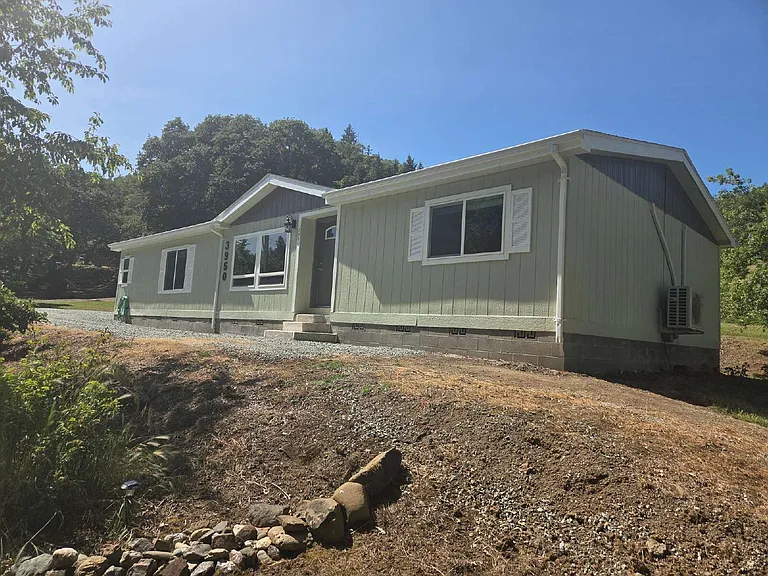 3950 Shoestring Rd — Photo 28