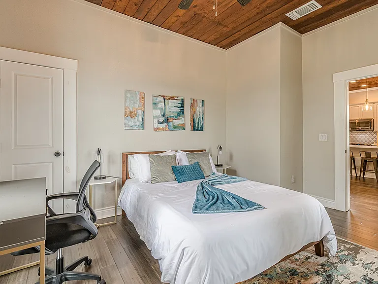1022 Nolan St — Photo 12
