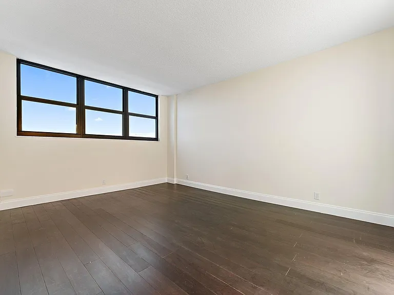 336 Golfview Rd #905 — Photo 27