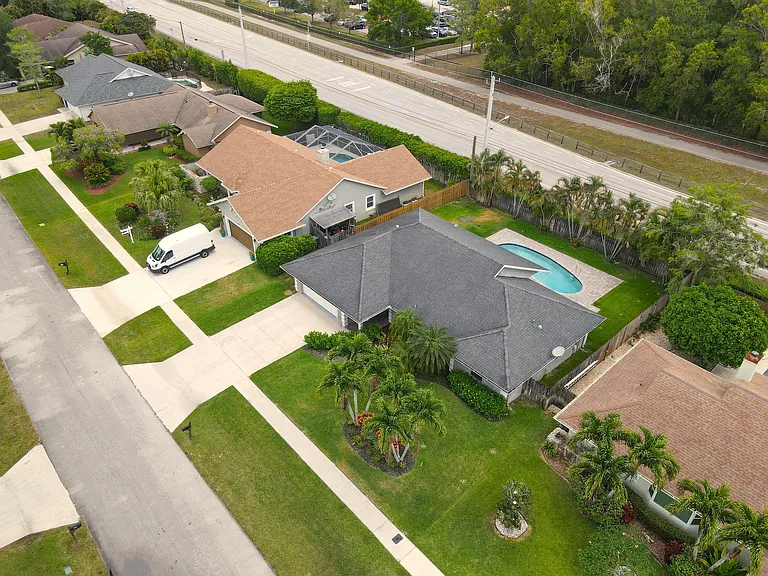 542 Indigo Ave — Photo 35