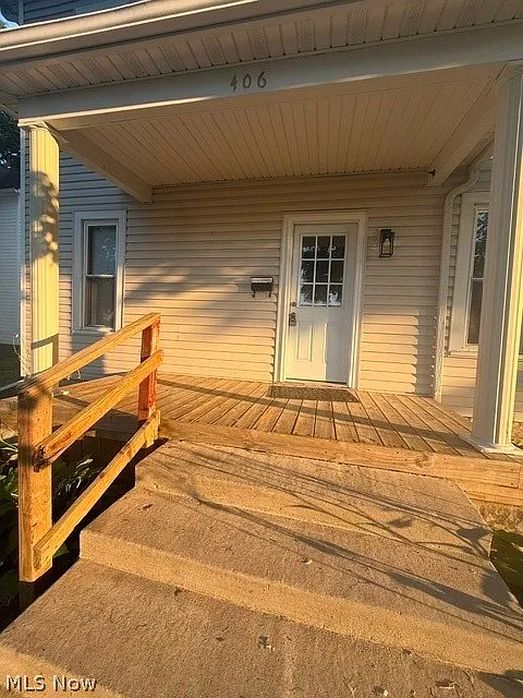 3 bed, 2.0 bath, $1,350 — Photo 2