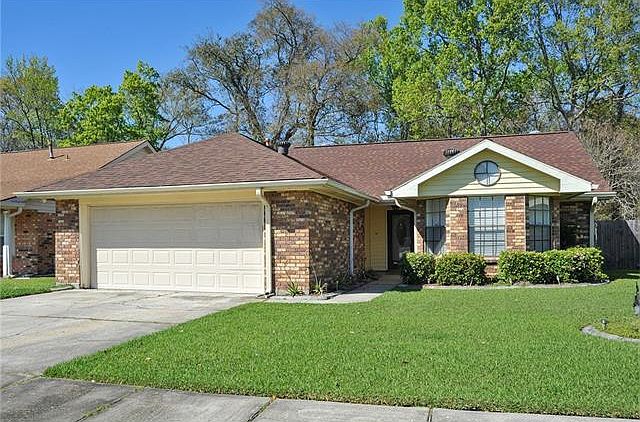 1st image of 2509 Long Branch Dr