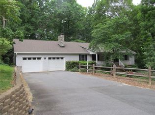 432 Farmstead Rd, Winston Salem, NC 27107