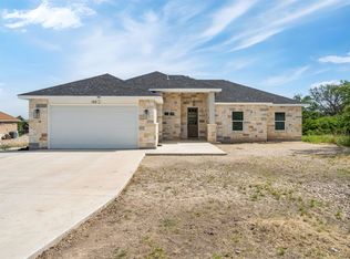 102 Linea Cir, Del Rio, TX 78840