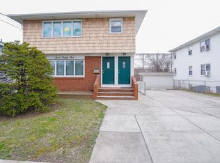 723 Tysens Ln, Staten Island, NY 10306