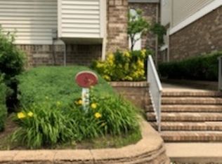 902 Madaline Dr, Avenel, NJ