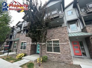 541 E Trackstand Ln, Garden City, ID 83714