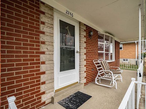 3rd image of 2246 Genevieve Ln