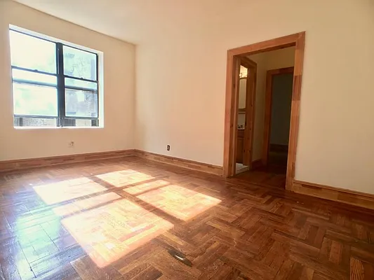 Rented by Sovereign Associates | media 11