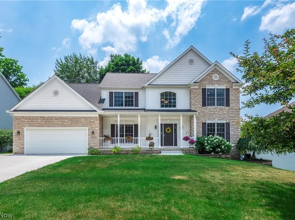 4458 Briarwood Dr, Akron, OH 44321