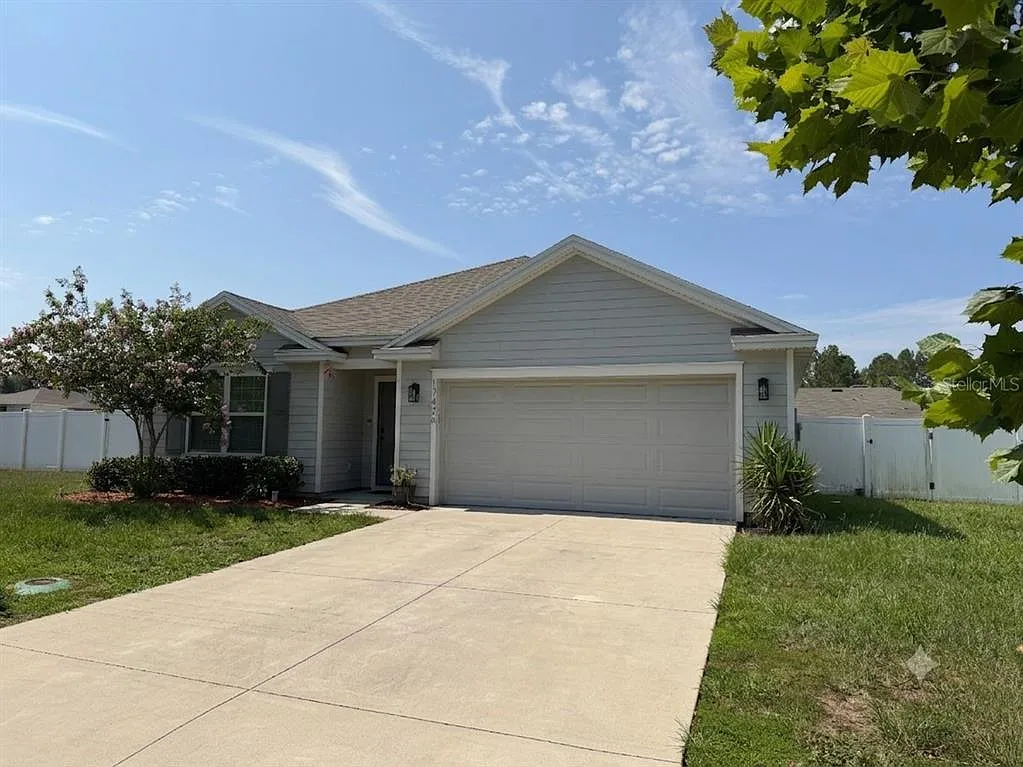 4 bed, 2.0 bath, 1768 sqft, $2,700 — Photo 1