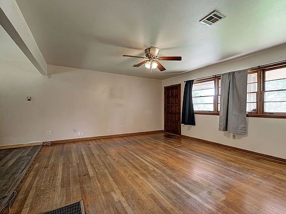 5th image of 1306 McKinley Ave