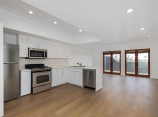 930 S Robertson Blvd #603, Los Angeles, CA 90035
