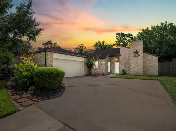 20311 Lake Sherwood Dr, Katy, TX 77450
