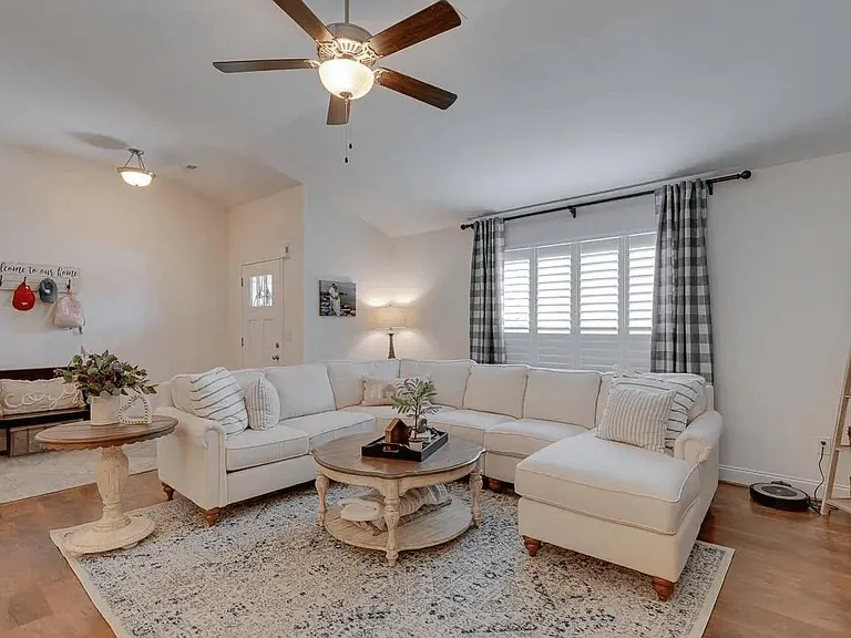 1018 Poplar Drive Ext — Photo 7
