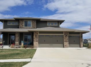 300 Sweetwater Cir, Polk City, IA 50226