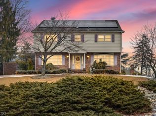 403 Roberts Ln, Scotch Plains Twp., NJ 07076