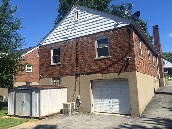 3rd image of 2519 Saint Albans Ave