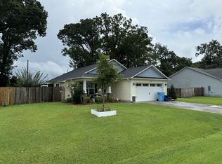 408 Duster Ln, Richlands, NC 28574