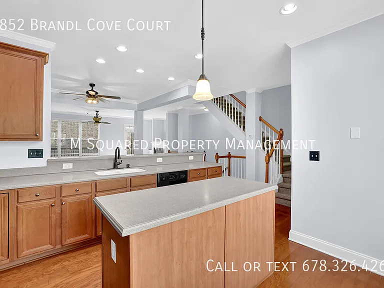 2852 Brandl Cove Ct — Photo 8