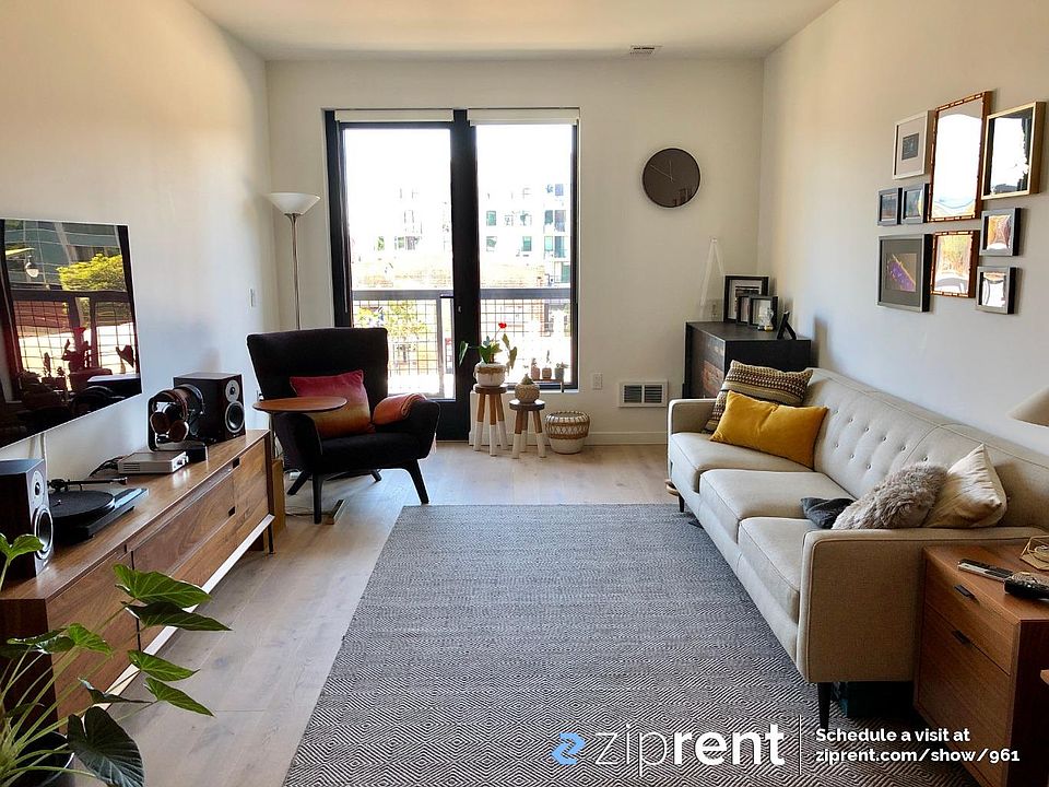 1st image of 815 Tennessee St #210