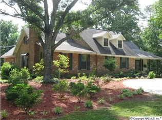 5608 Jackson Trl, Guntersville, AL 35976