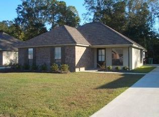 12242 Creekside Dr, Walker, LA 70785