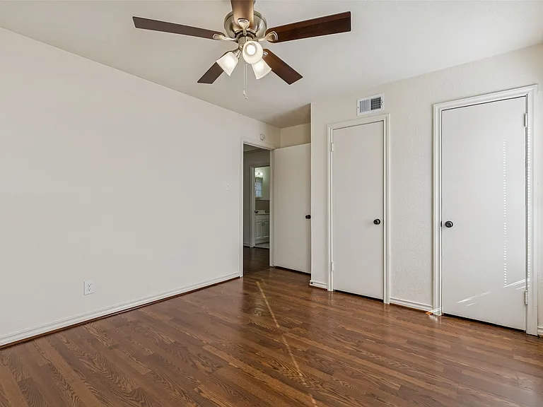6341 Sudbury Dr — Photo 15