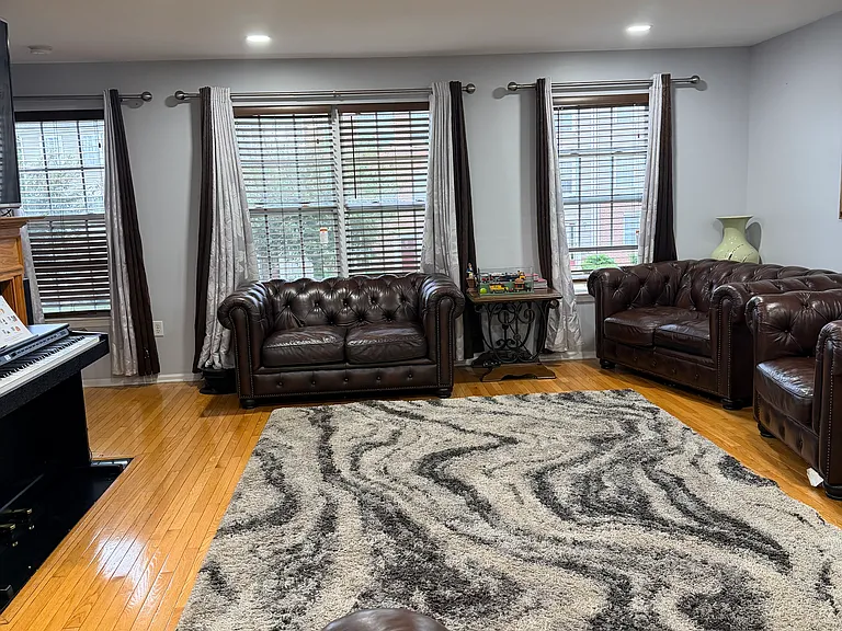 110 Woodlake Dr — Photo 5