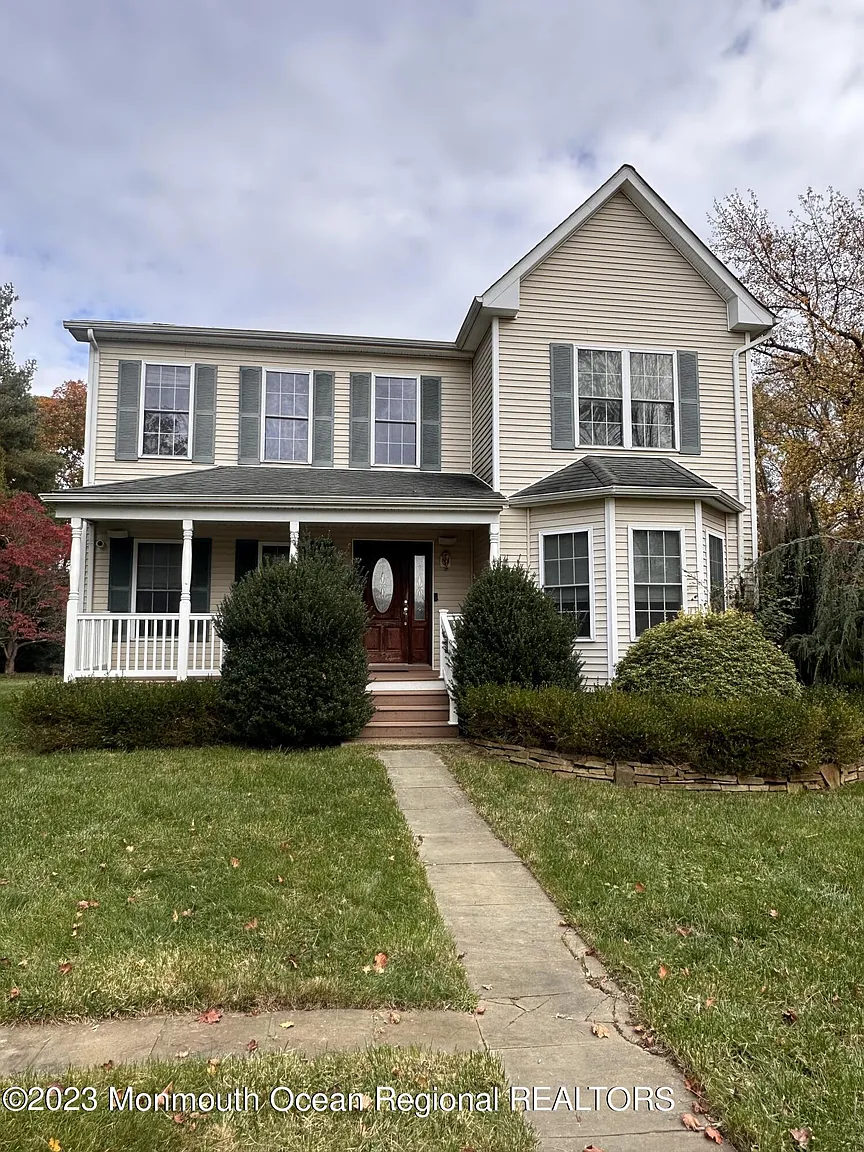 336 Everett Road photo 1