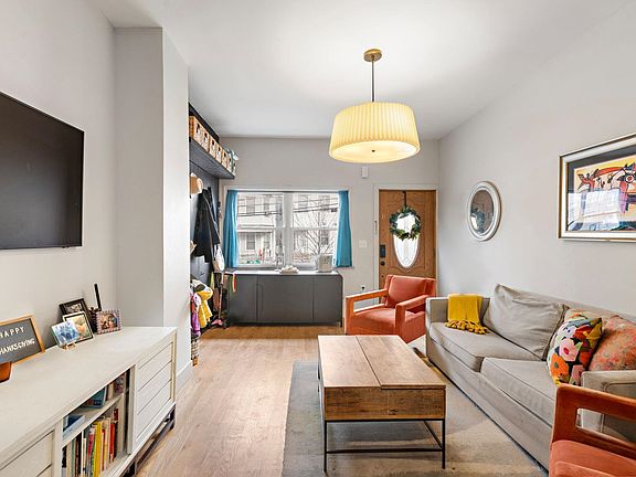 5th image of 75A Lexington Ave