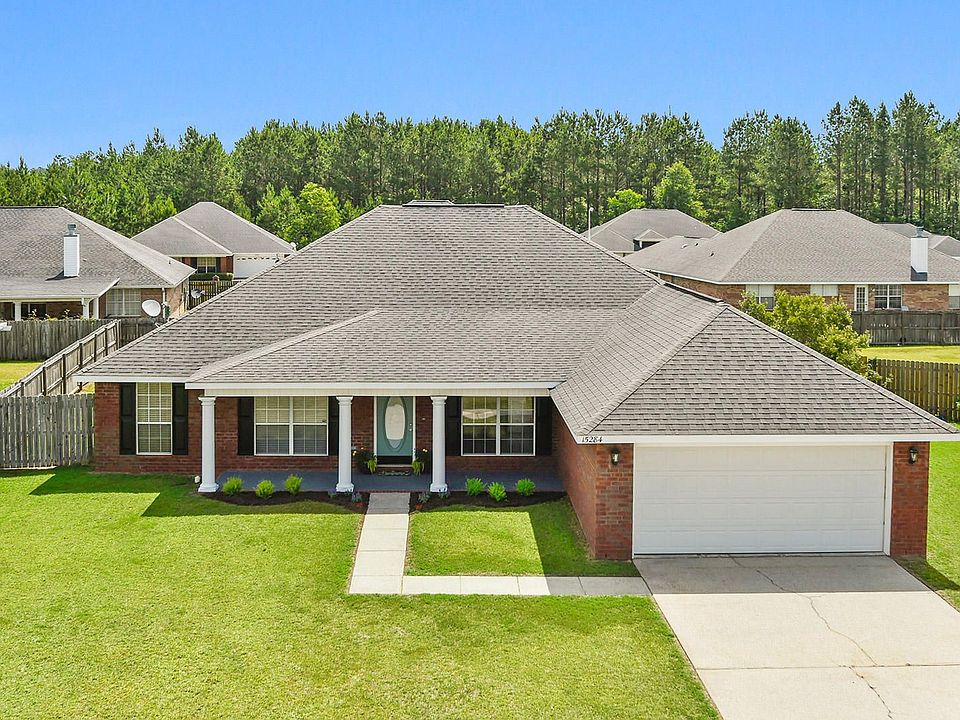 1st image of 15284 Camelot Dr