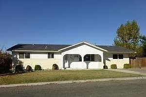 910 Carriage Square Dr photo 1