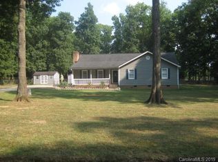 1423 Red Oaks Dr, Rock Hill, SC 29730