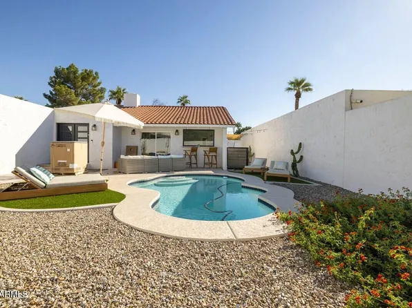 3037 E CLARENDON Avenue, Phoenix, AZ 85016