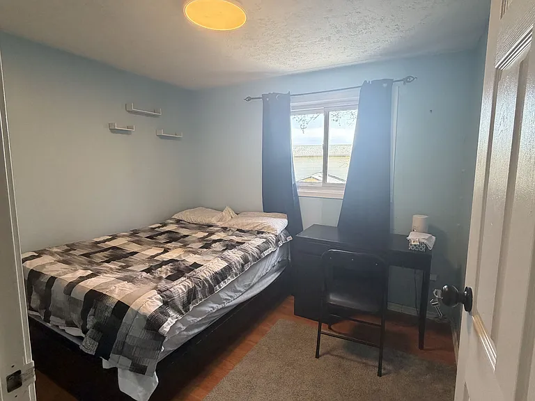 6 Cedarhill Cres — Photo 11