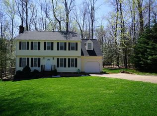 12919 Red Chestnut Dr, Midlothian, VA 23112