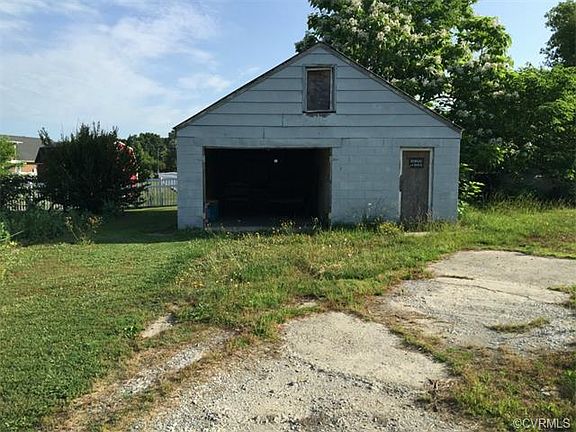 2nd image of 1102 Weiss St