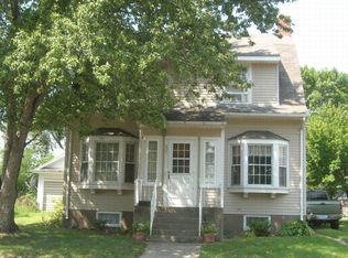 207 Park St, Jackson, MN 56143