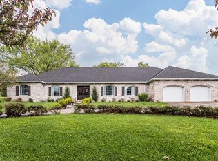 96 Farmview Dr, Uniontown, PA