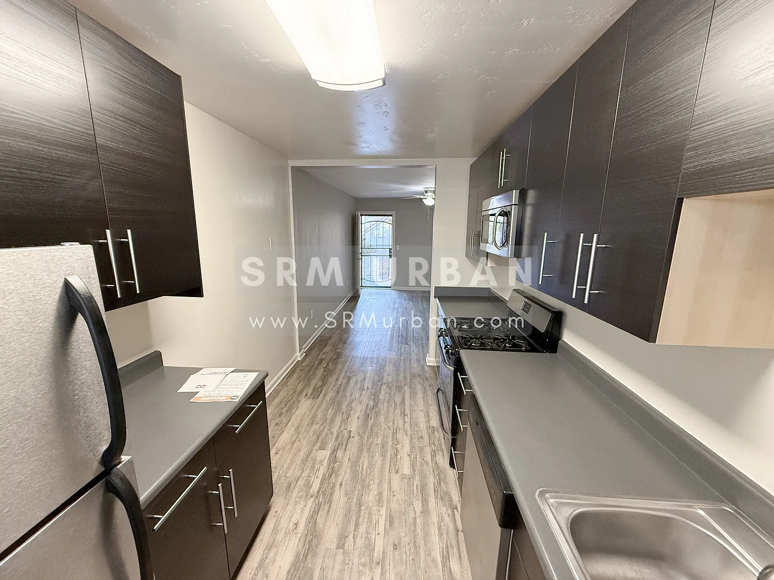 2 bed, 750 sqft, $2,585 — Photo 4