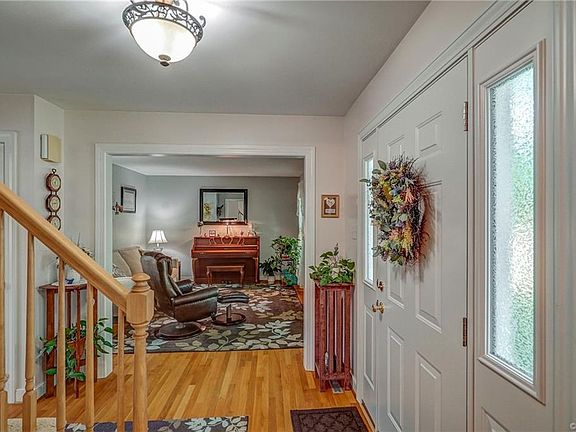 5th image of 8400 Wilshire Pl