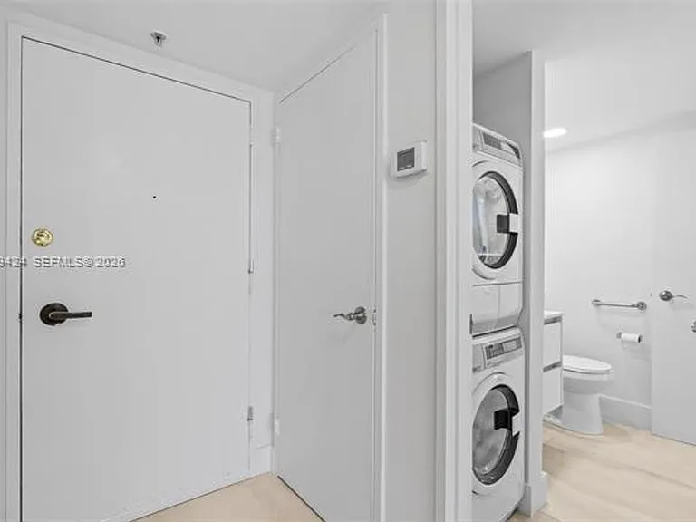 5700 Collins Ave #7J — Photo 25