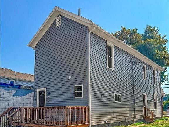 4th image of 2357 Linden Ave