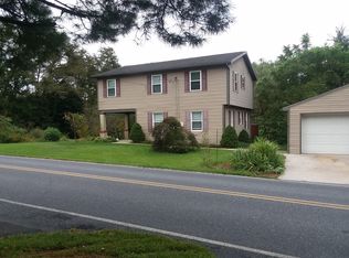 7063 Red Top Rd, Harrisburg, PA 17111