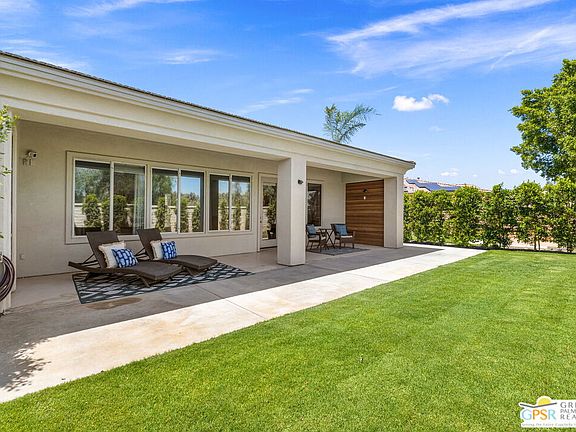 3rd image of 120 Arezzo Ct