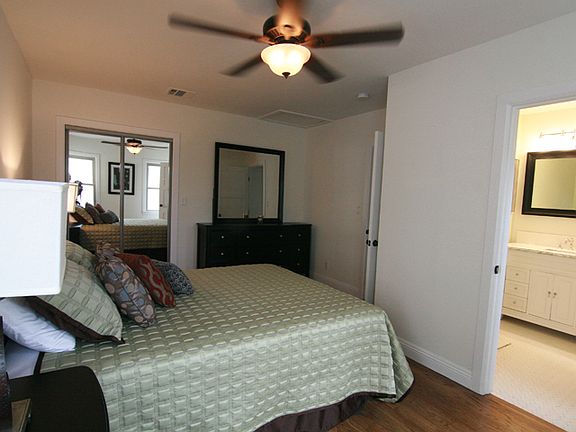 2nd image of 1415 S Crescent Heights Blvd